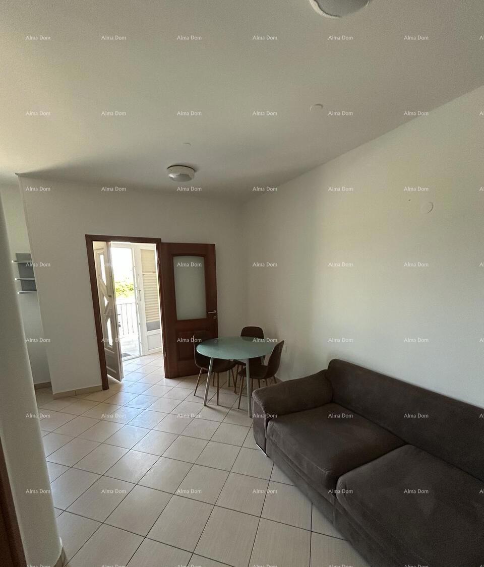 Prodaja stan s teraso – 200 m od morja, Umag