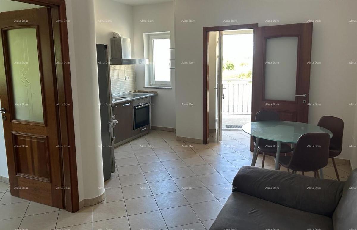 Prodaja stan s teraso – 200 m od morja, Umag