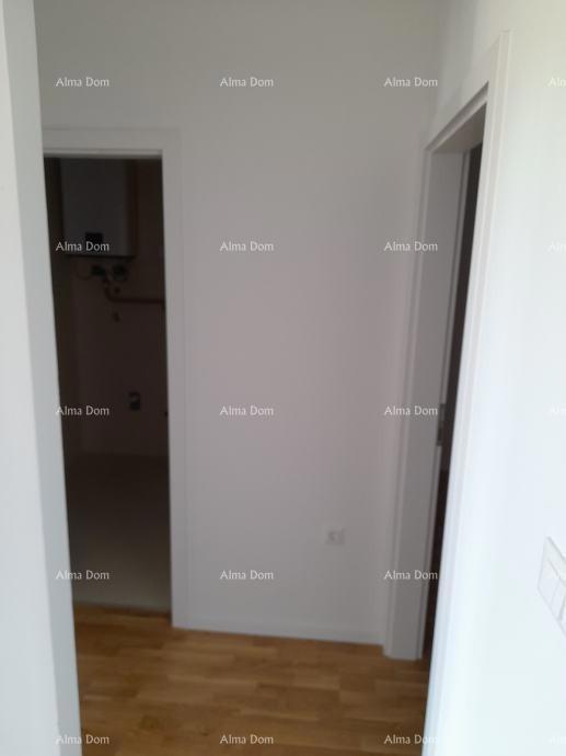 Prodaja - stan s garažnim mestom na odlični lokaciji, Pula!