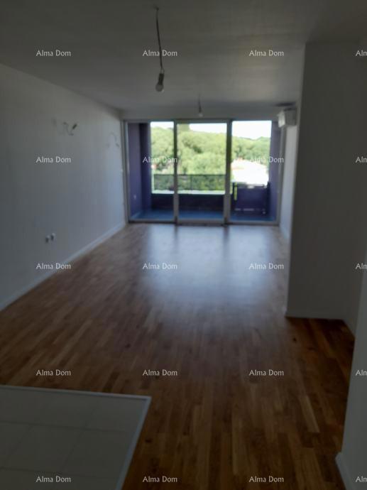 Prodaja - stan s garažnim mestom na odlični lokaciji, Pula!