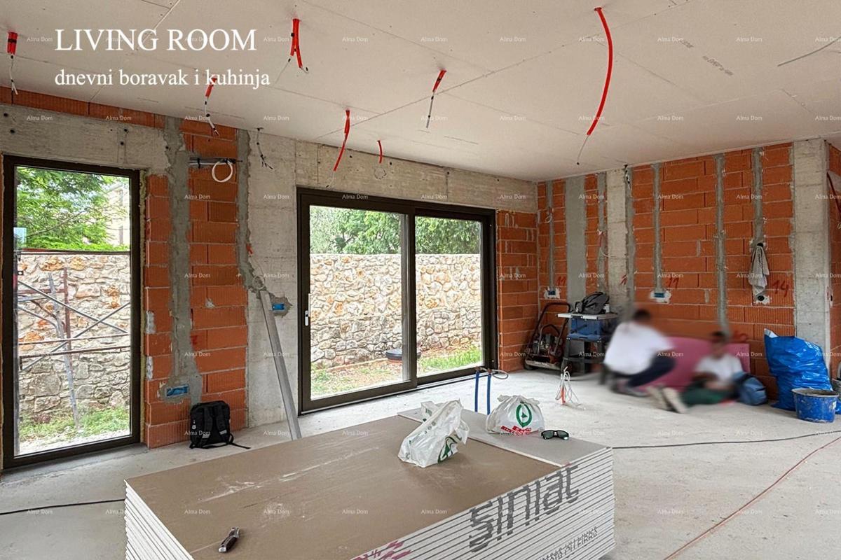 Hiša v gradnji z bazenom naprodaj - Bale, okolica