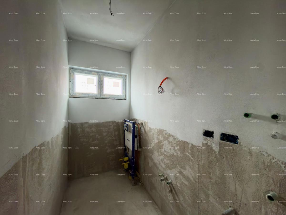 Ližnjan! Novogradnja! Apartma z manjšim vrtom.