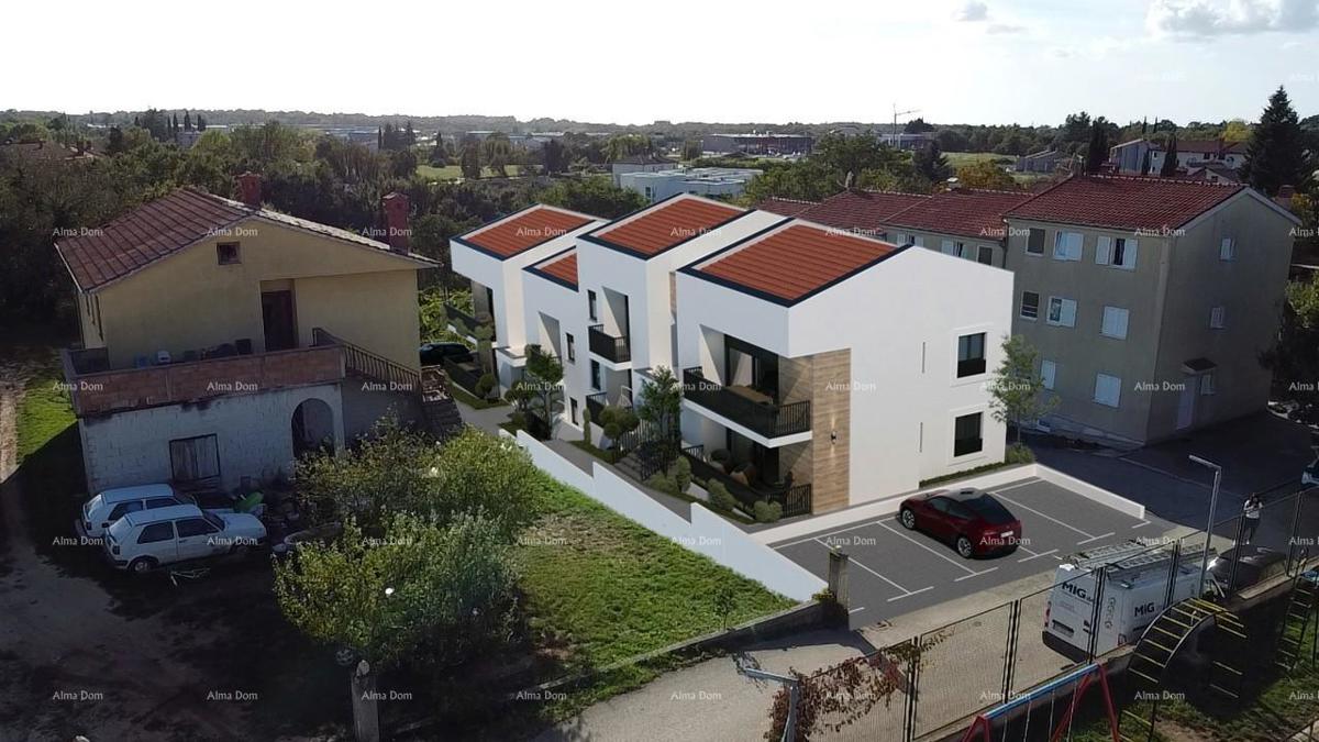 ŽMINJ – prostorno stanovanje v pritličju (Apartma B)