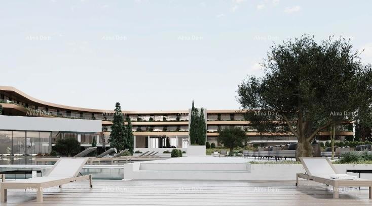 Prodamo zemljišče za gradnjo hotela z pravnomočnim gradbenim dovoljenjem, Poreč