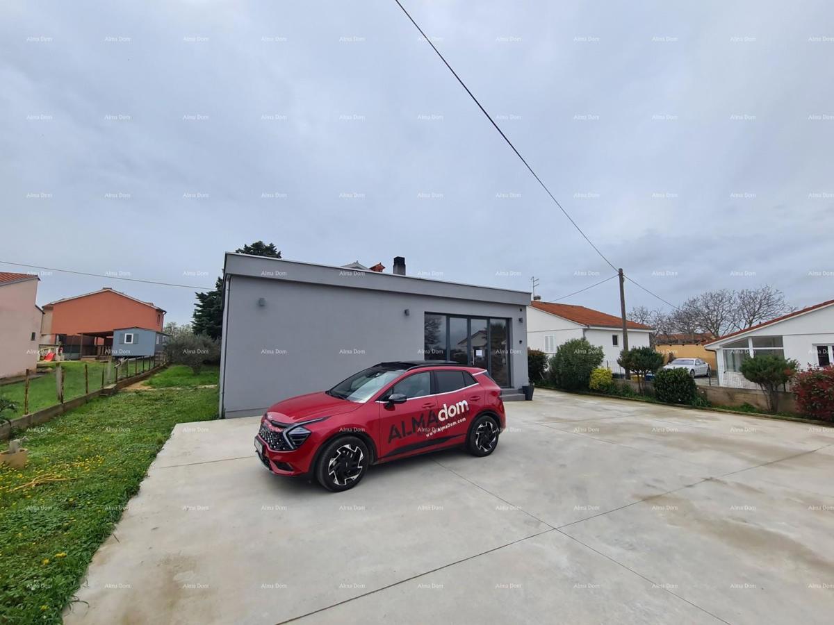 Pula Šišan.  Hiša s poslovnimi prostori!