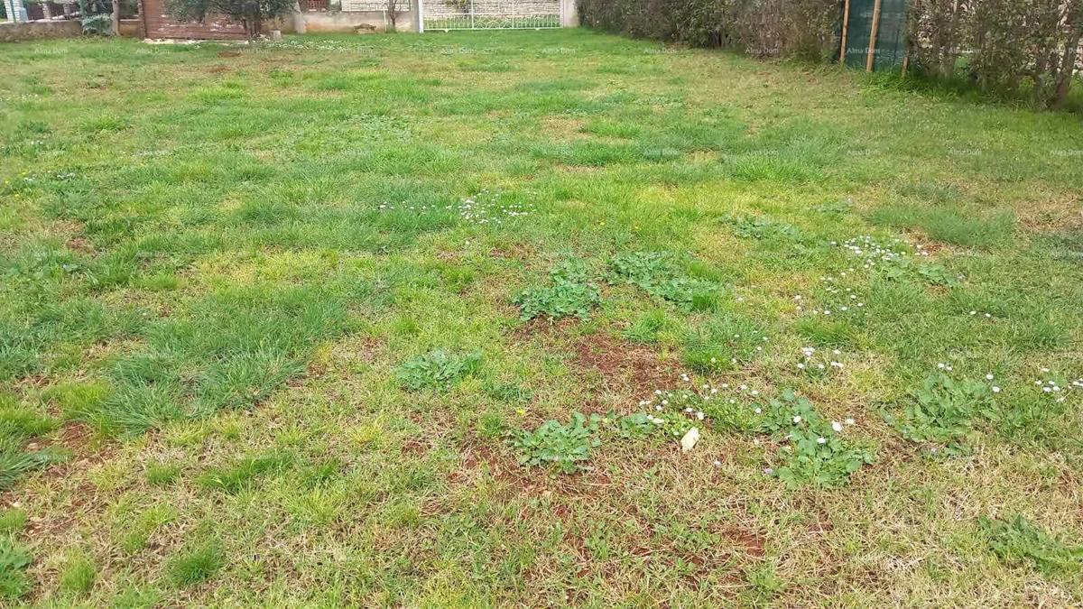 Gradbeno zemljišče Peroj