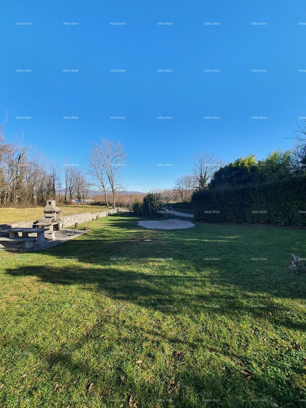 Labin 3-nadstropna hiša s 3 stanovanji po realni ceni.