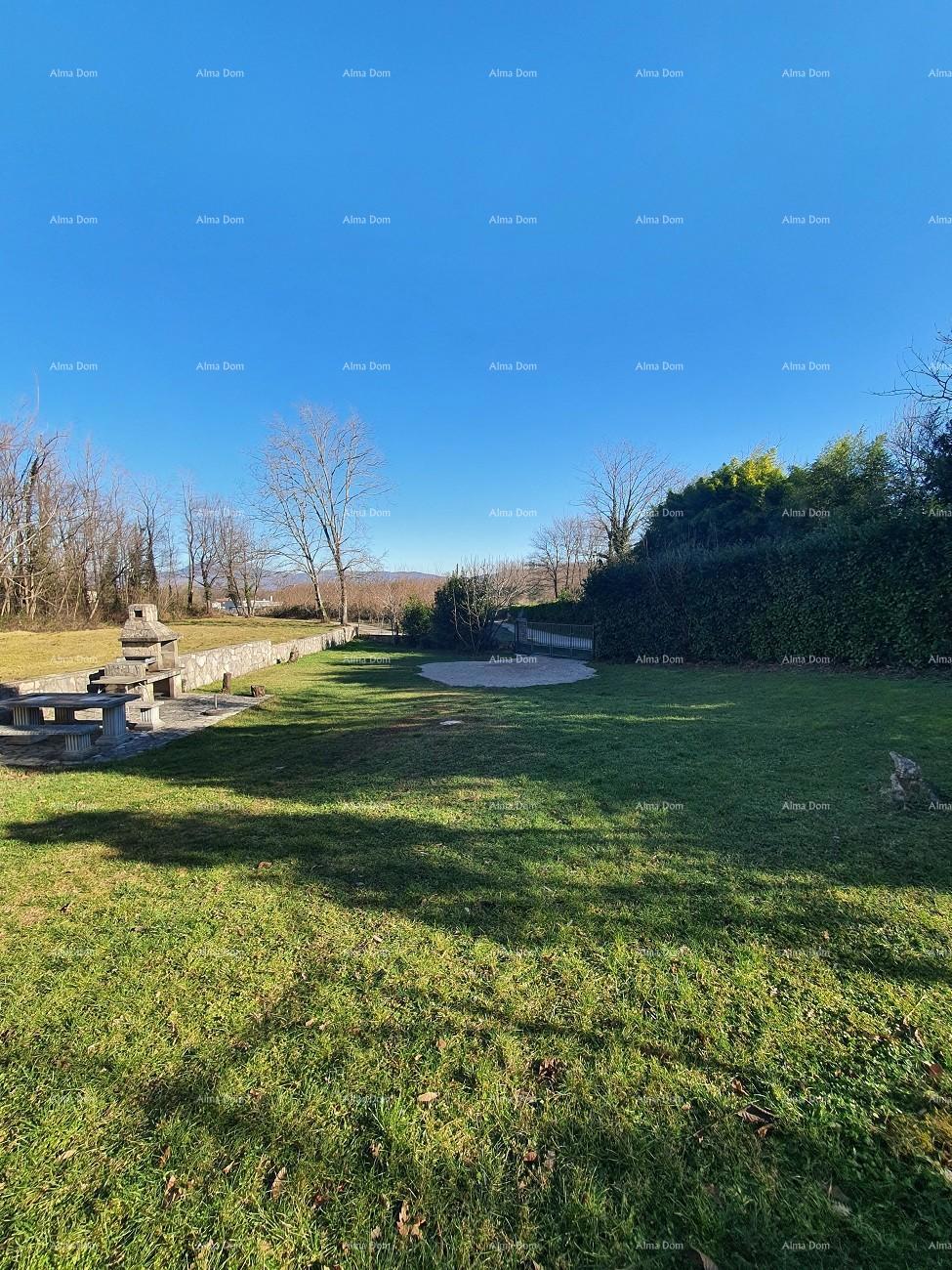 Labin 3-nadstropna hiša s 3 stanovanji po realni ceni.