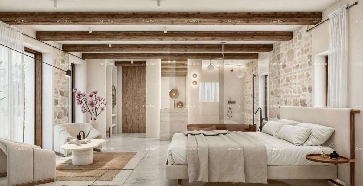 Kamena dalmatinska vila u staroj jezgri - idealna investicijska priložnost - Supetar!