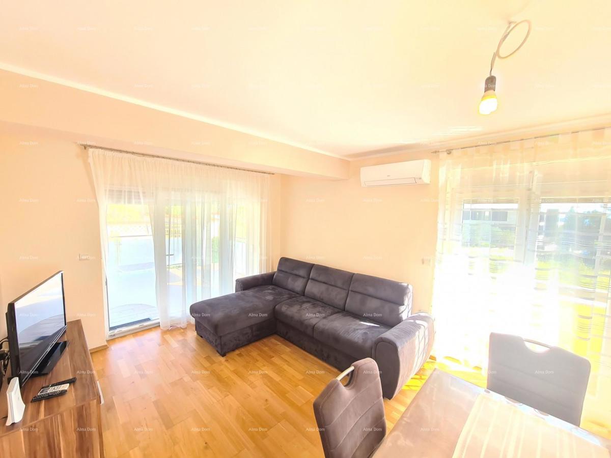 Medulin! Hiša s 6 ločenimi stanovanjskimi enotami!