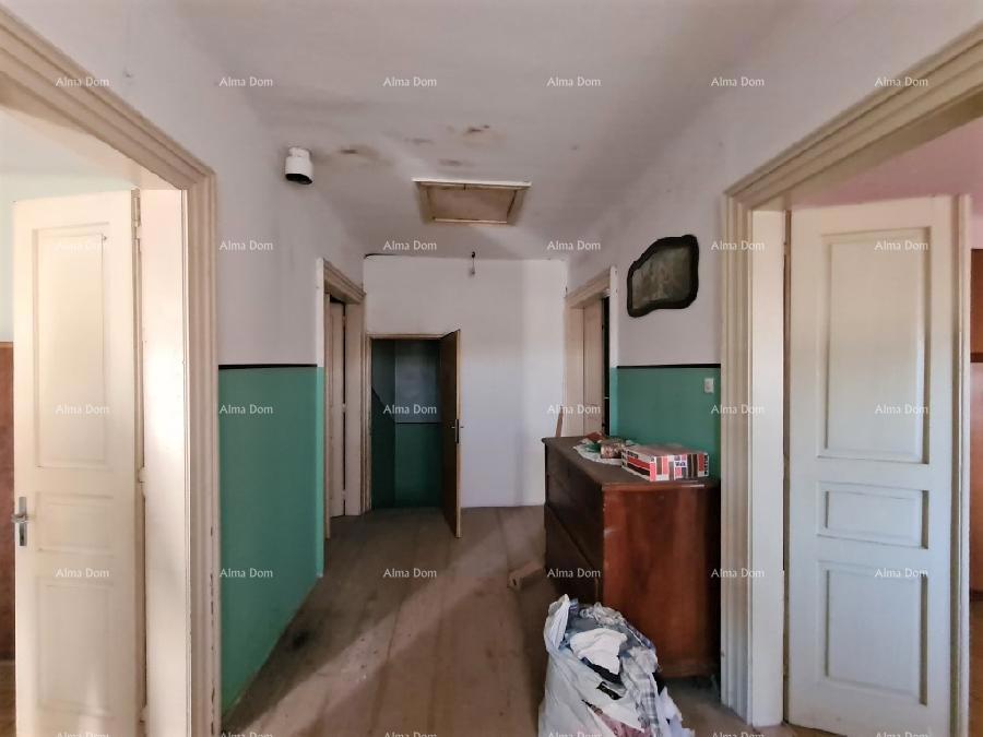 Prodajamo staro istrsko kamnito hišo s pogledom na Grožnjan.