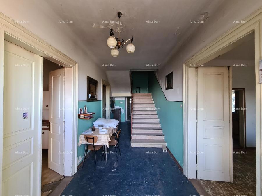 Prodajamo staro istrsko kamnito hišo s pogledom na Grožnjan.