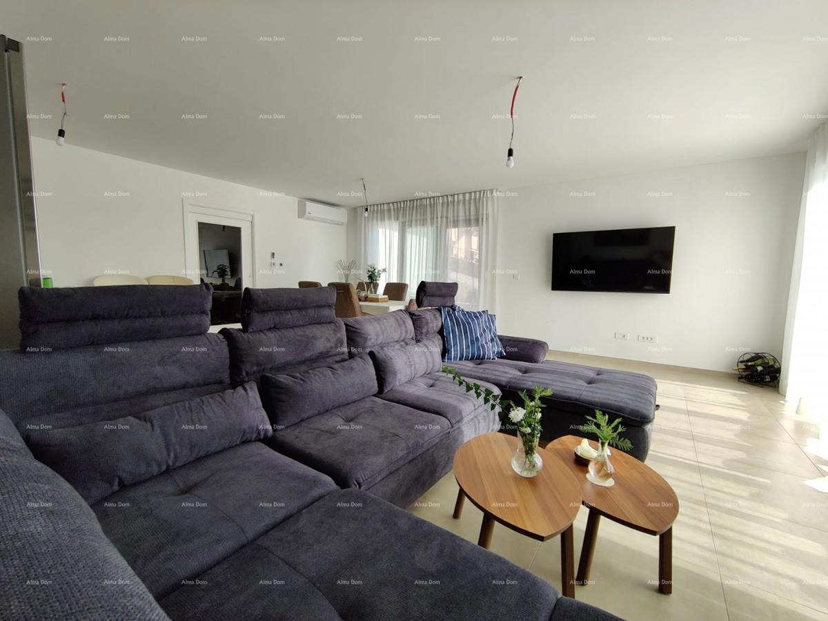 Prodaja - novoizgrajena hiša blizu morja, Banjole!