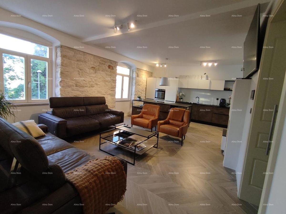 Pula Veruda Čudovita, popolnoma prenovljena avstro-ogrska kamnita vila s pogledom na morje.