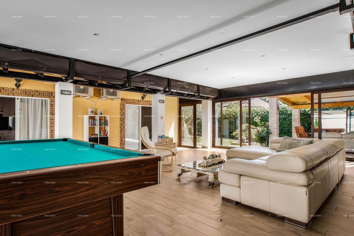 Prodamo dve povezani hiši v Pomeru