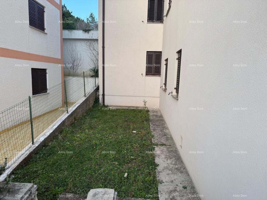 Prodaja - stan v pritličju s pogledom na morje, Rabac!