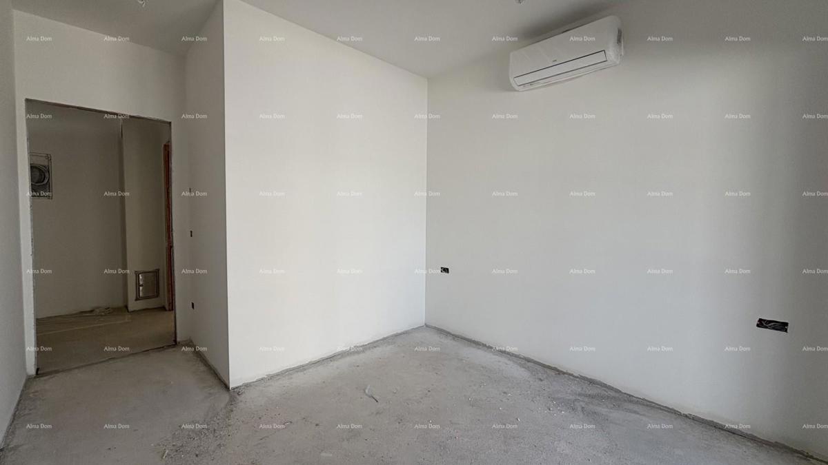 PREMANTURA - stanovanje z vrtom in bazenom, 500 m do morja (101)