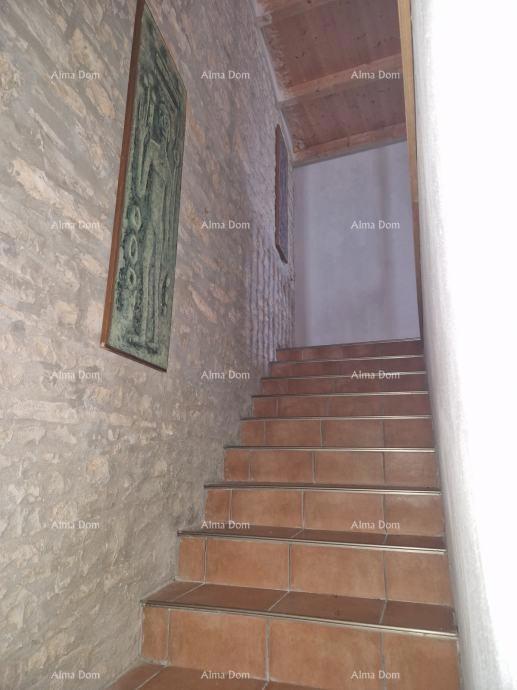 Samostojeća kamena hiša z veliko parcelo – Filipana, Občina Marčana