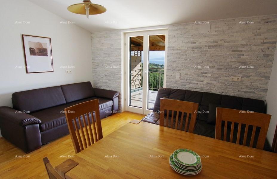 Labin, Apartmajska hiša s bazenom in pogledom na morje