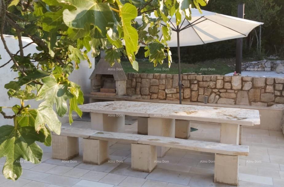 Labin, Apartmajska hiša s bazenom in pogledom na morje