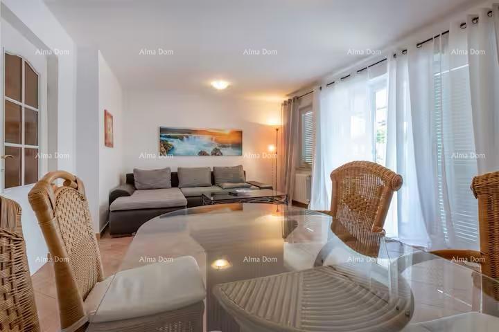 Odlična priložnost! Prodaja - atraktivna hiša s bazenom in urejenim dvoriščem, Banjole!