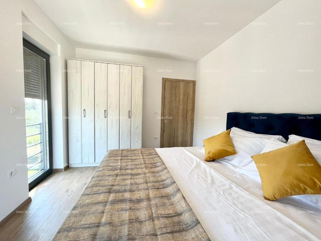 Moderna hiša s bazenom v Medulinu, idealna za družino ali naložbo!