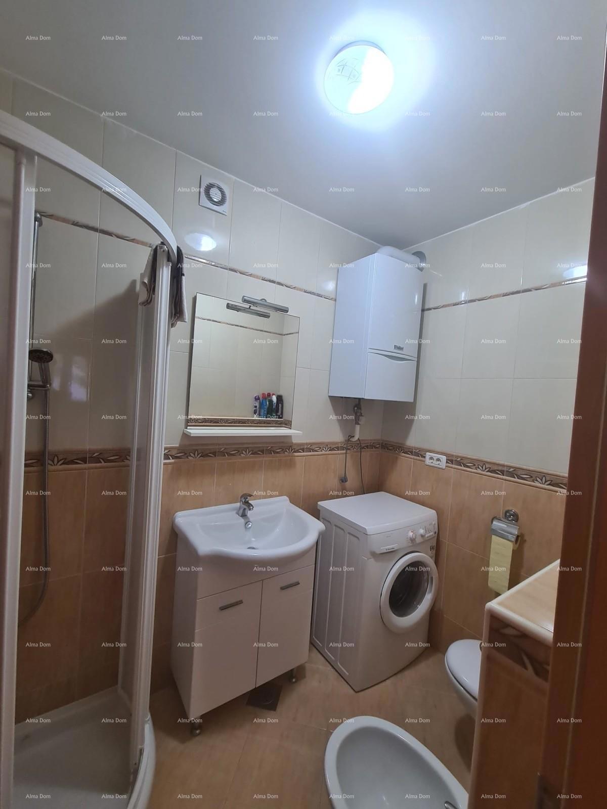 Prodaja šarmantnega stanovanja v pritličju, 60 m², Duga Uvala