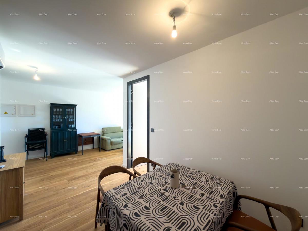 Prodaja - luksuzni stan v neposredni bližini centra - pametni dom sistem, Pula!