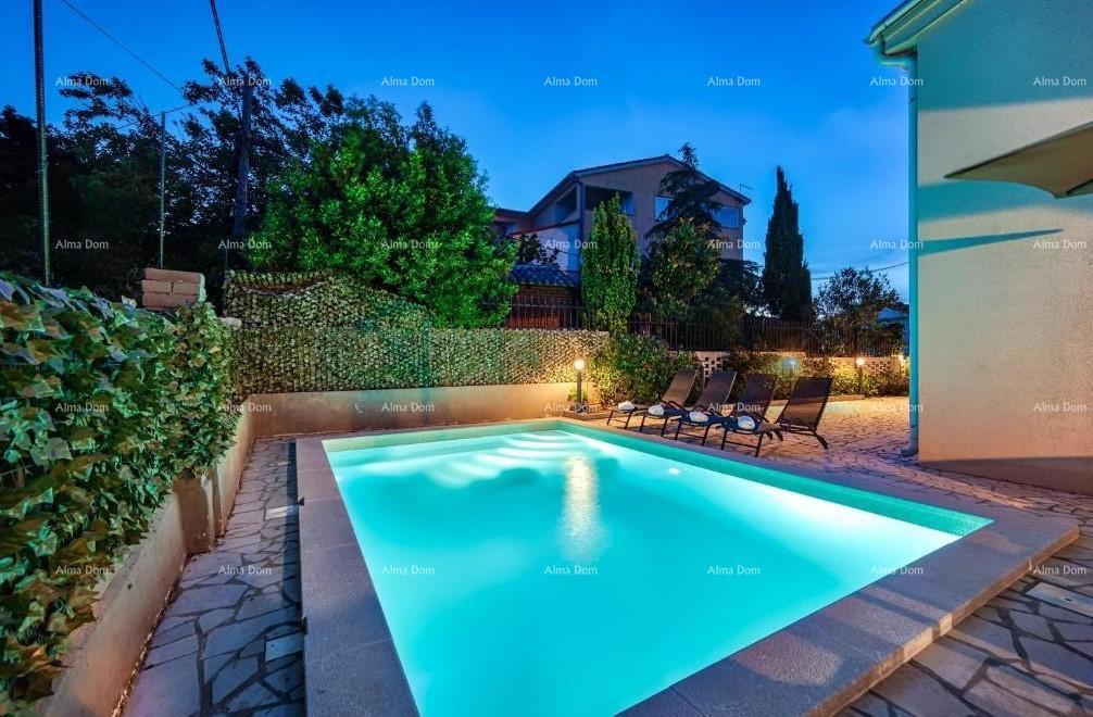 Prodaja kuće s bazenom i pogledom na more – Ližnjan