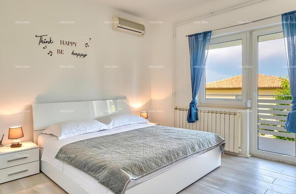 Prodaja kuće s bazenom i pogledom na more – Ližnjan