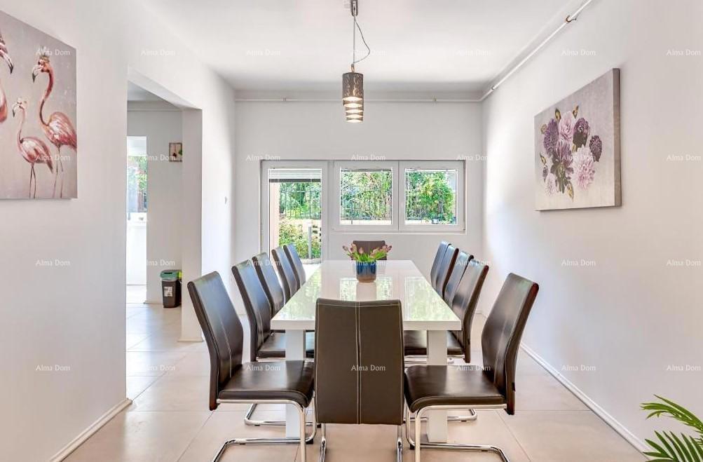 Prodaja kuće s bazenom i pogledom na more – Ližnjan