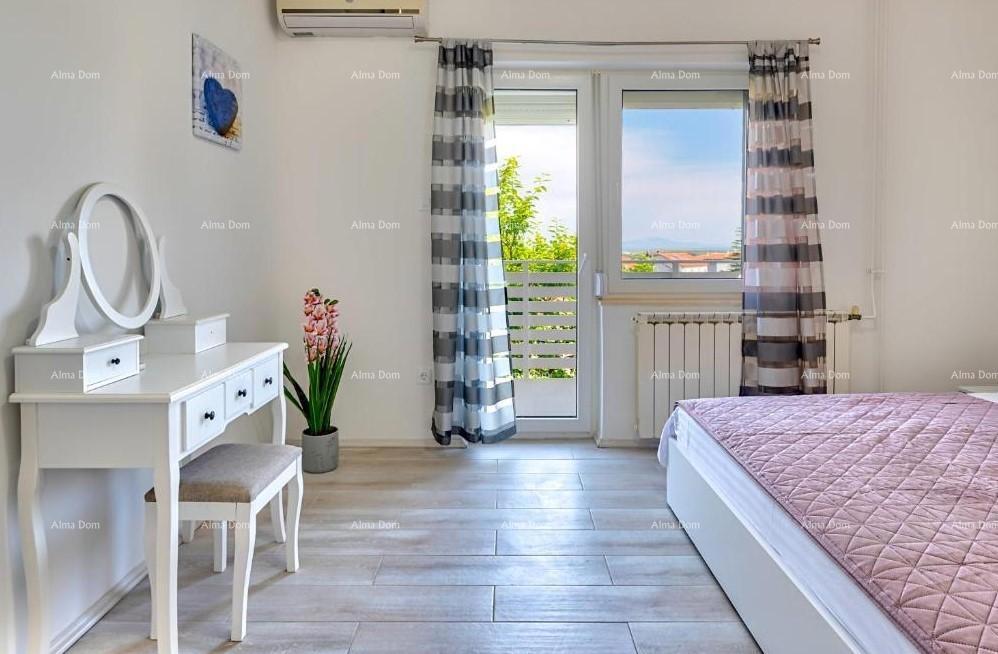 Prodaja kuće s bazenom i pogledom na more – Ližnjan