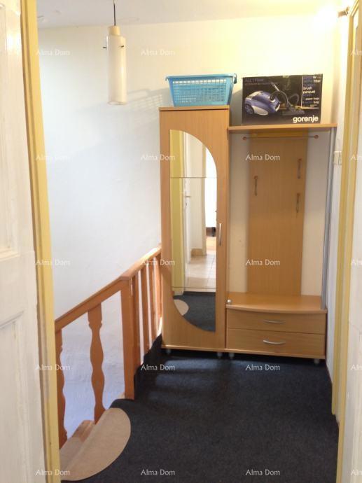 Poreč, Na prodaju stan s 3 spavaće sobe