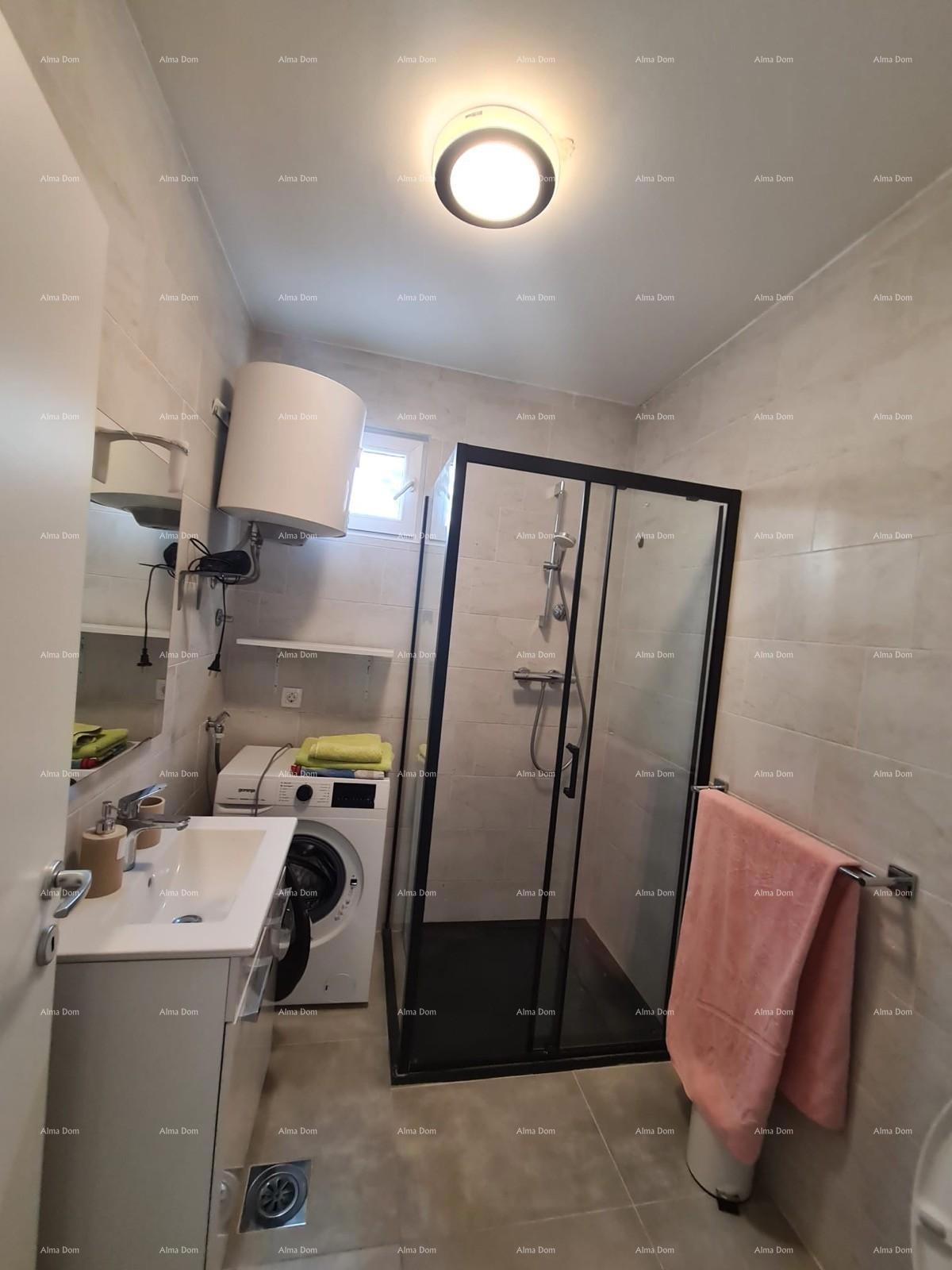 Prodaja nekretnine s dvema apartmaji – Pula