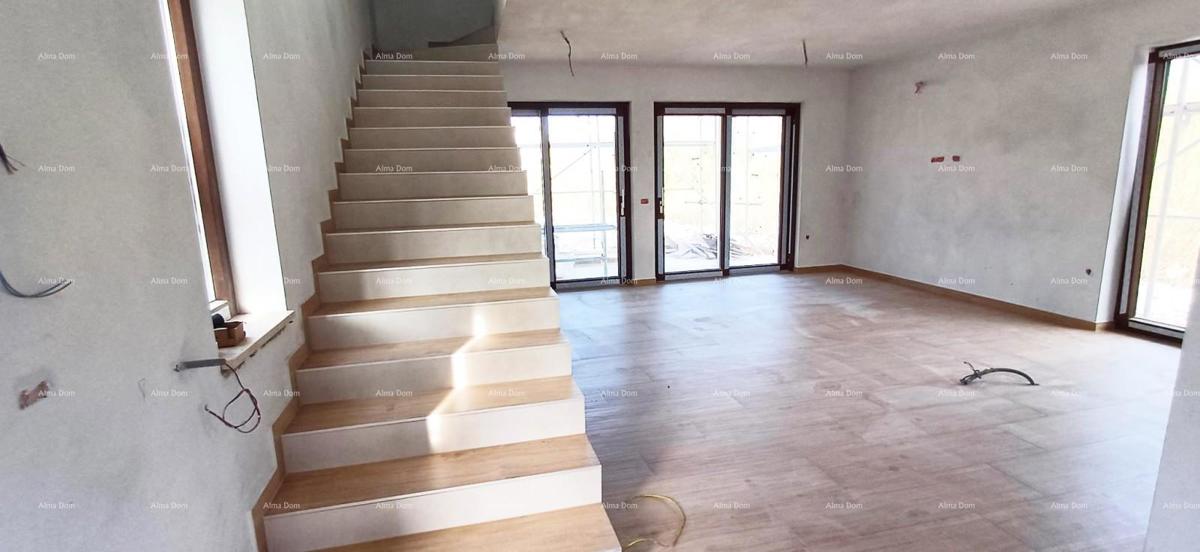 Prodaja moderne hiše s bazenom v mirnem in lepem istrskem kraju,  Svetvinčenat!