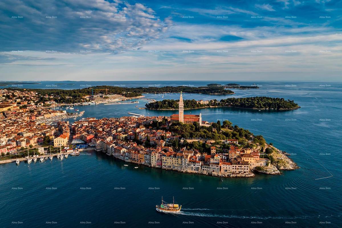 Prodamo čudovit trisobni apartma, 200m od morja, Rovinj!