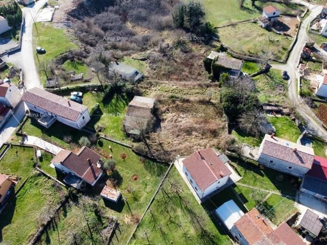 Prodajamo veliko samostojno hišo z velikim dvoriščem!