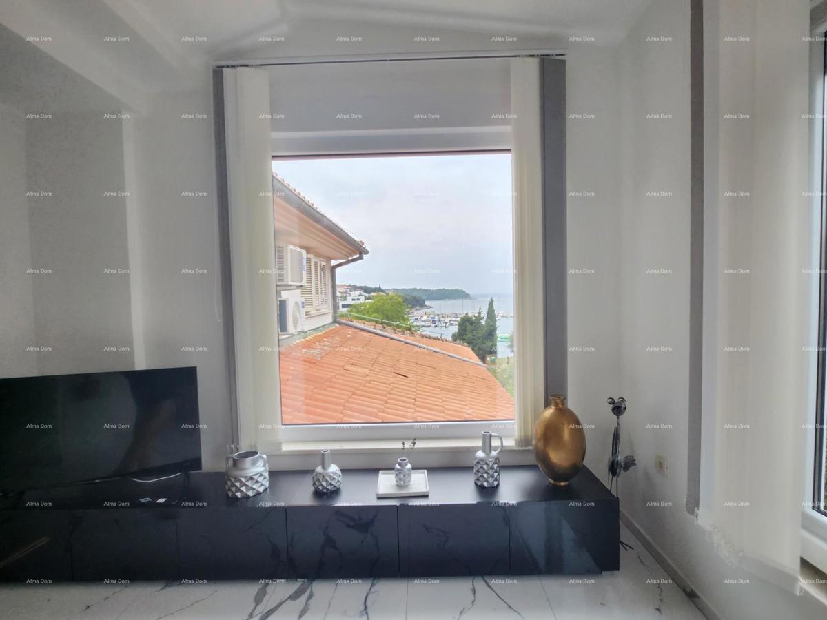 Peščena uvala, prva vrsta do morja. Apartma s pogledom na morje.