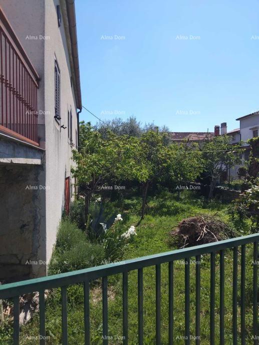 Brtonigla, Samostojna hiša z vrtom - za prenovo