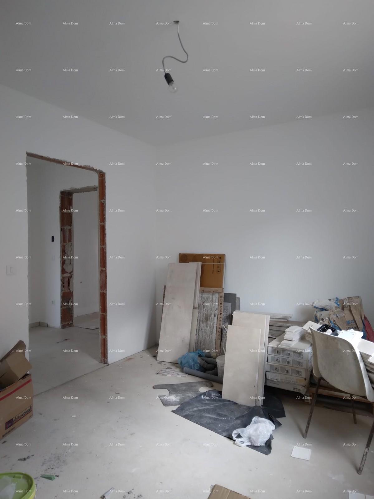 Šišan, novogradnja, stanovanjski objekt s preostalimi 4 stanovanji.