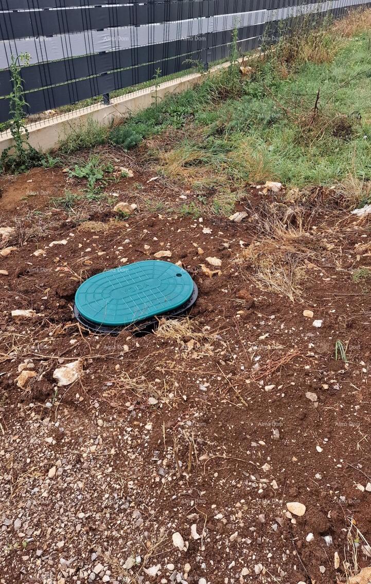 Gradbeno zemljišče, 801 m2, s pravnomočnim gradbenim dovoljenjem, Kršan