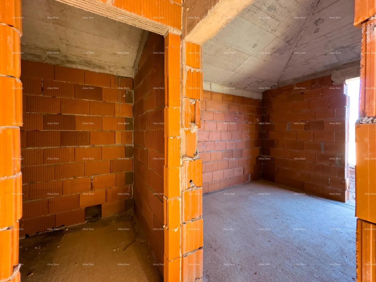 BARBAN, Kožljani - Duplex hiša (desni del). Ekološko urejen kraj, 15 minut od morja. Vseljivo takoj - poletje 2025.