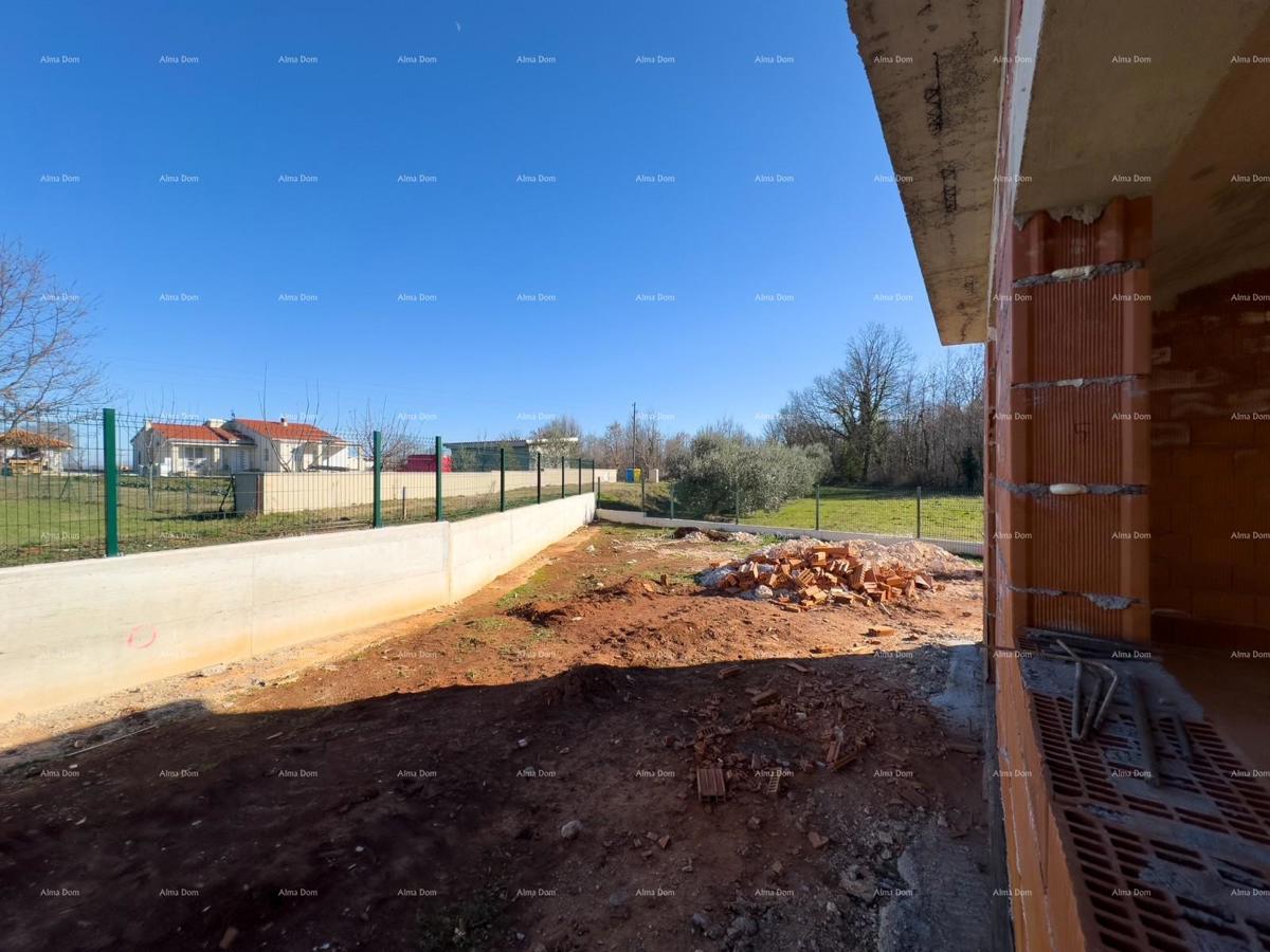 BARBAN, Kožljani - Duplex hiša (desni del). Ekološko urejen kraj, 15 minut od morja. Vseljivo takoj - poletje 2025.