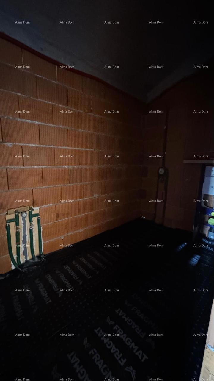 BARBAN, Kožljani - Duplex hiša (desni del). Ekološko urejen kraj, 15 minut od morja. Vseljivo takoj - poletje 2025.