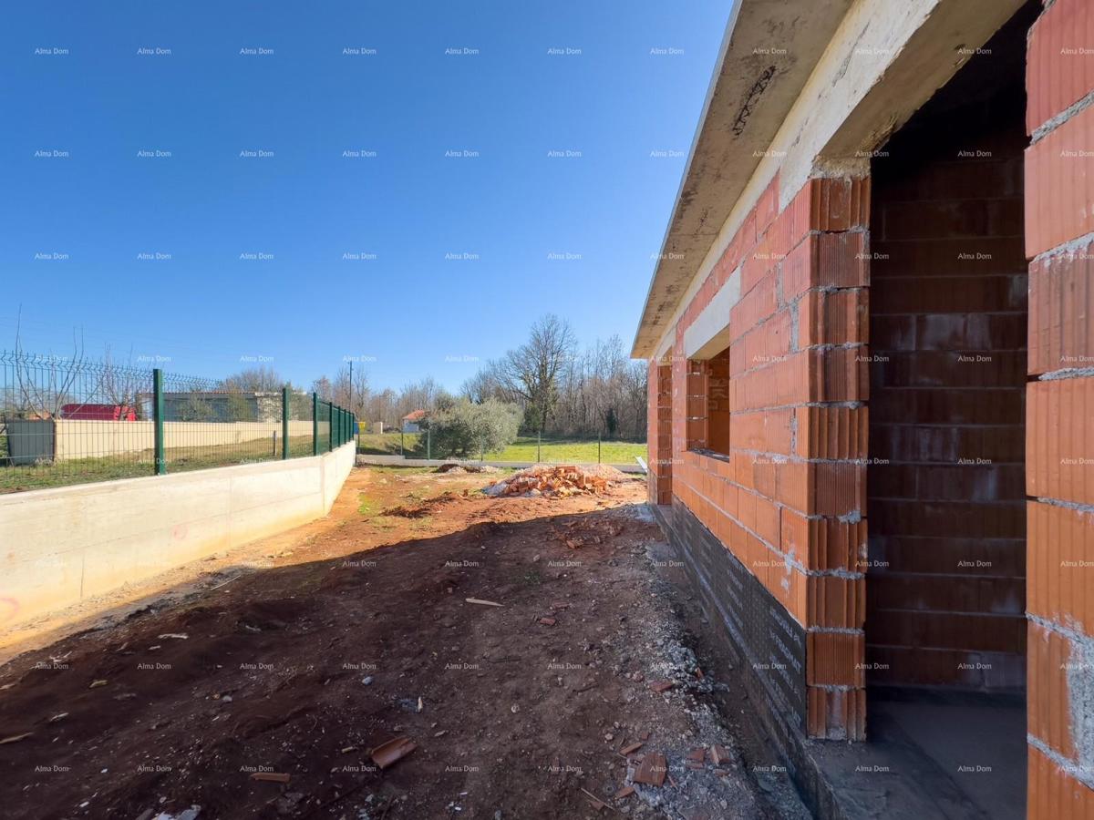 BARBAN, Kožljani - Duplex hiša (desni del). Ekološko urejen kraj, 15 minut od morja. Vseljivo takoj - poletje 2025.