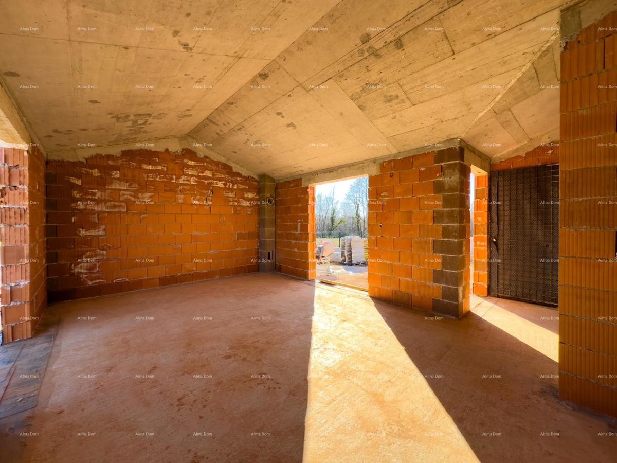 BARBAN, Kožljani - Duplex hiša (desni del). Ekološko urejen kraj, 15 minut od morja. Vseljivo takoj - poletje 2025.
