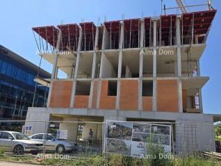 Prodaja - Višestambena, moderna zgrada z dvigalom, blizu centra. S17