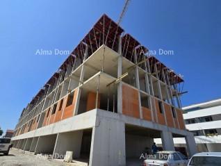 Prodaja - Višestambena, moderna zgrada z dvigalom, blizu centra. S17