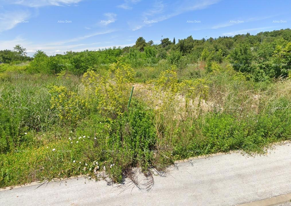 Prodaja građevinskega zemljišča – 2100 m², industrijska cona Umag