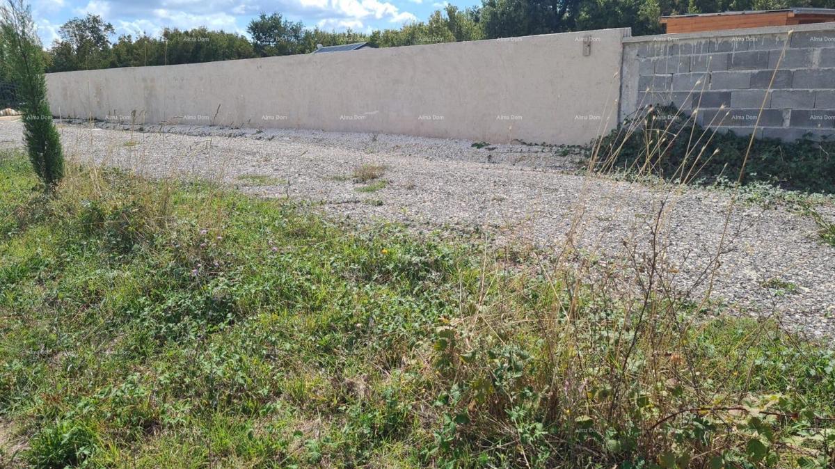Prodaja - gradbeno zemljišče, Loborika!